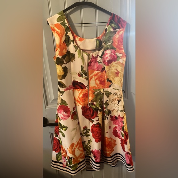 Julian Taylor Floral Striped Dress - Picture 2 of 4